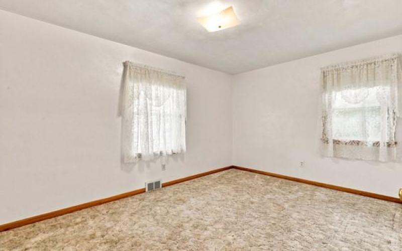 521 Columbia Ave, Somerset, 15501, 3 Bedroom Bedrooms, ,2 BathroomBathrooms,Residential,For Sale,Columbia Ave,1771725