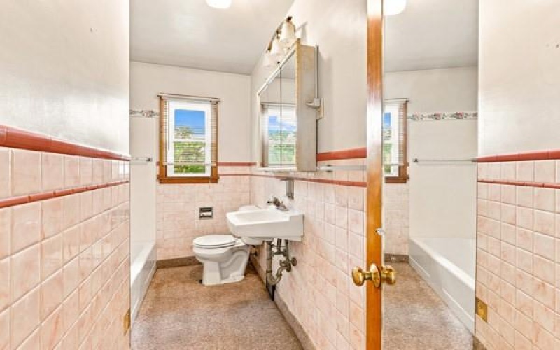 521 Columbia Ave, Somerset, 15501, 3 Bedroom Bedrooms, ,2 BathroomBathrooms,Residential,For Sale,Columbia Ave,1771725