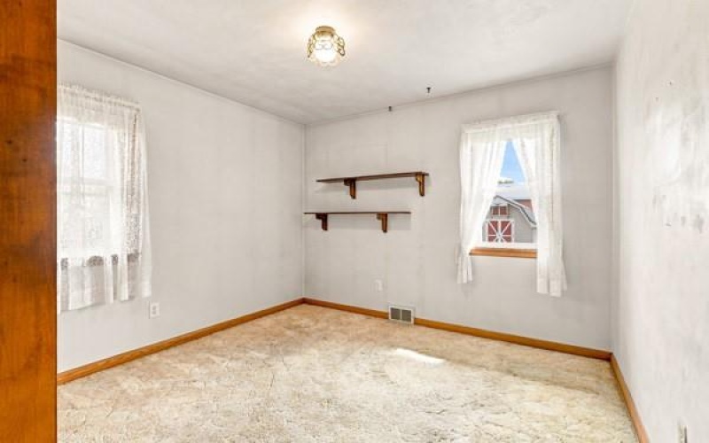 521 Columbia Ave, Somerset, 15501, 3 Bedroom Bedrooms, ,2 BathroomBathrooms,Residential,For Sale,Columbia Ave,1771725