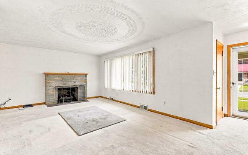 521 Columbia Ave, Somerset, 15501, 3 Bedroom Bedrooms, ,2 BathroomBathrooms,Residential,For Sale,Columbia Ave,1771725