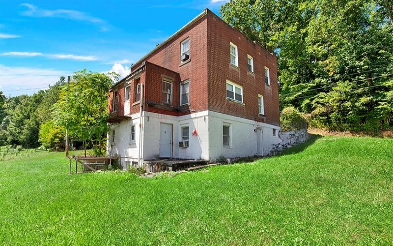 140 Smartnick Rd, Greensburg, 15601, 4 Bedroom Bedrooms, ,2.1 BathroomBathrooms,Residential,For Sale,Smartnick Rd,1771857