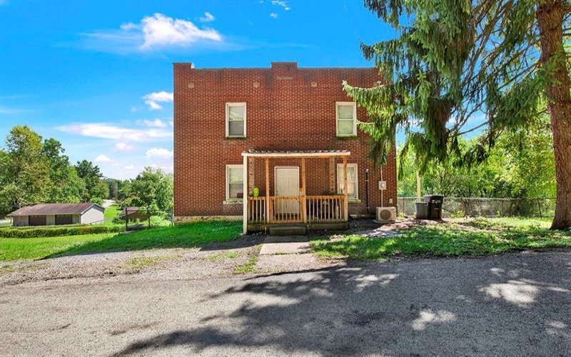 140 Smartnick Rd, Greensburg, 15601, 4 Bedroom Bedrooms, ,2.1 BathroomBathrooms,Residential,For Sale,Smartnick Rd,1771857