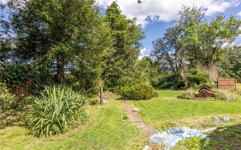 111 Dry Knob Rd, Smithfield, 15478, 3 Bedrooms Bedrooms, ,2 BathroomsBathrooms,Residential,For Sale,Dry Knob Rd,1771862