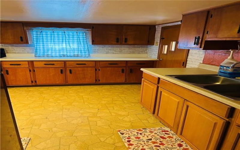 337 Kinder Rd, Scenery Hill, 15360, 2 Bedroom Bedrooms, ,1 BathroomBathrooms,Residential,For Sale,Kinder Rd,1771893
