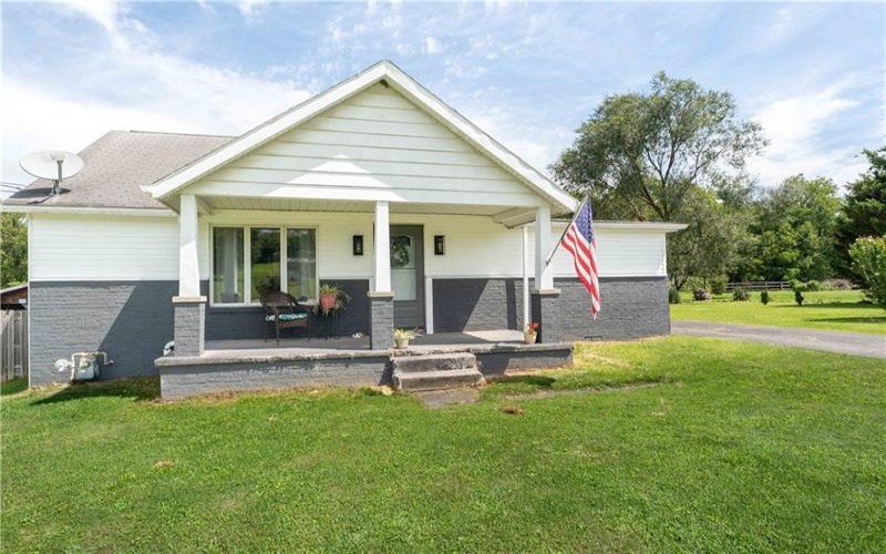 1752 Eighty Eight Rd, Greensboro, 15338, 2 Bedroom Bedrooms, 6 Room Rooms,2 BathroomBathrooms,Residential,For Sale,Eighty Eight Rd,1771938