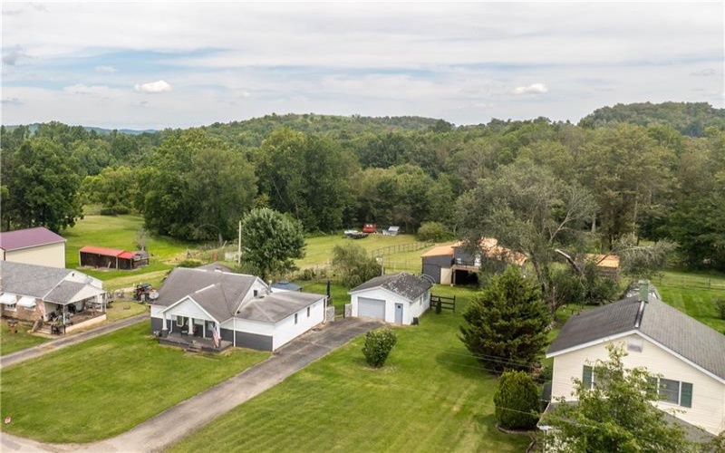 1752 Eighty Eight Rd, Greensboro, 15338, 2 Bedroom Bedrooms, 6 Room Rooms,2 BathroomBathrooms,Residential,For Sale,Eighty Eight Rd,1771938