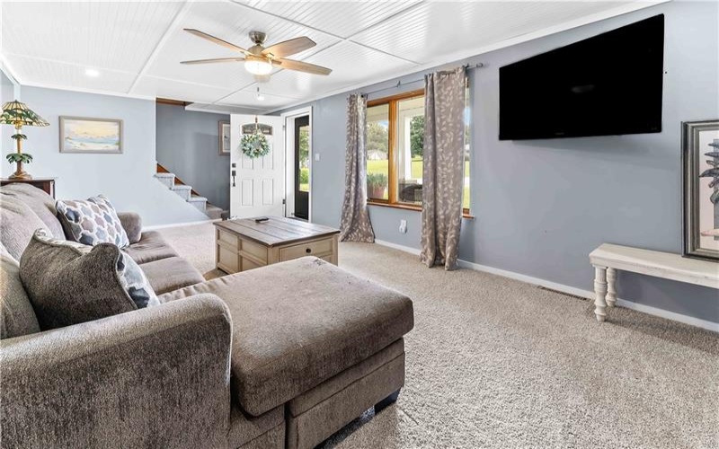 1752 Eighty Eight Rd, Greensboro, 15338, 2 Bedroom Bedrooms, 6 Room Rooms,2 BathroomBathrooms,Residential,For Sale,Eighty Eight Rd,1771938