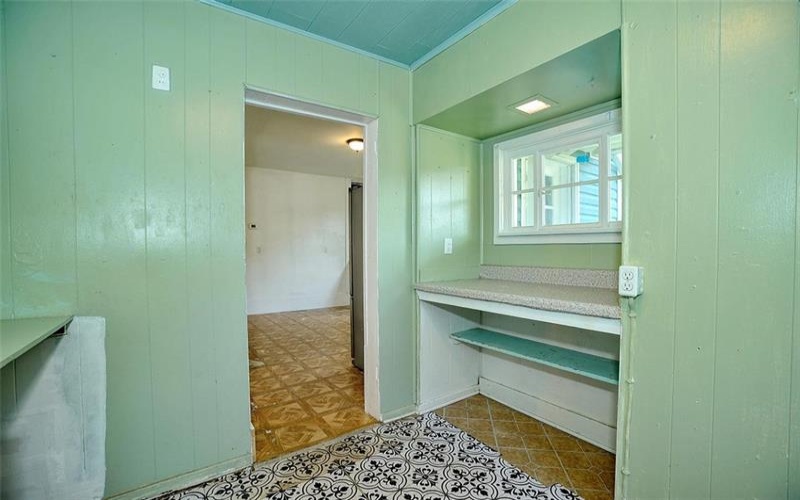 5 Wabash Avenue, Hickory, 15340, 4 Bedroom Bedrooms, 10 Room Rooms,1 BathroomBathrooms,Residential,For Sale,Wabash Avenue,1771978