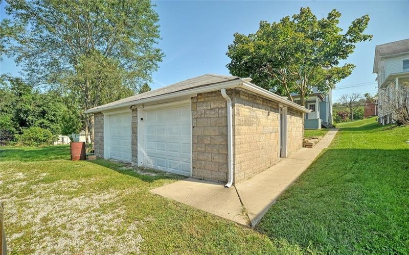 5 Wabash Avenue, Hickory, 15340, 4 Bedroom Bedrooms, 10 Room Rooms,1 BathroomBathrooms,Residential,For Sale,Wabash Avenue,1771978