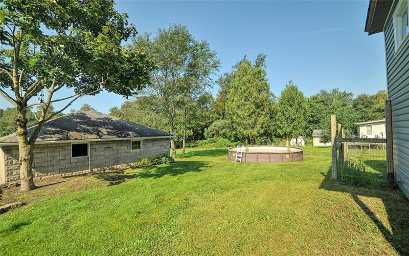 5 Wabash Avenue, Hickory, 15340, 4 Bedroom Bedrooms, 10 Room Rooms,1 BathroomBathrooms,Residential,For Sale,Wabash Avenue,1771978
