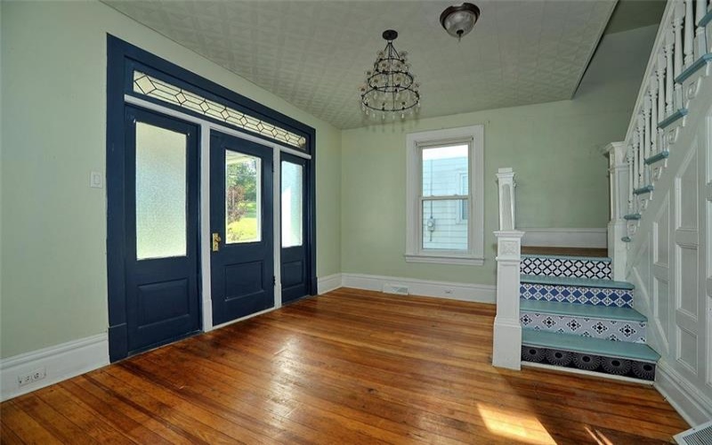 5 Wabash Avenue, Hickory, 15340, 4 Bedroom Bedrooms, 10 Room Rooms,1 BathroomBathrooms,Residential,For Sale,Wabash Avenue,1771978