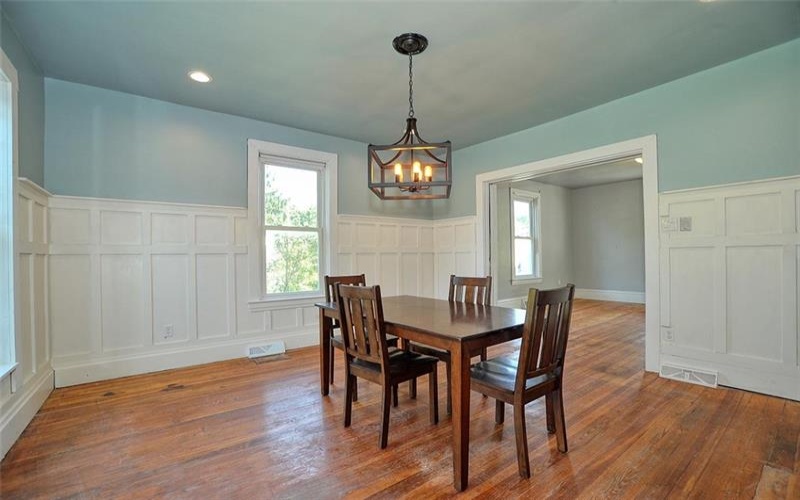 5 Wabash Avenue, Hickory, 15340, 4 Bedroom Bedrooms, 10 Room Rooms,1 BathroomBathrooms,Residential,For Sale,Wabash Avenue,1771978