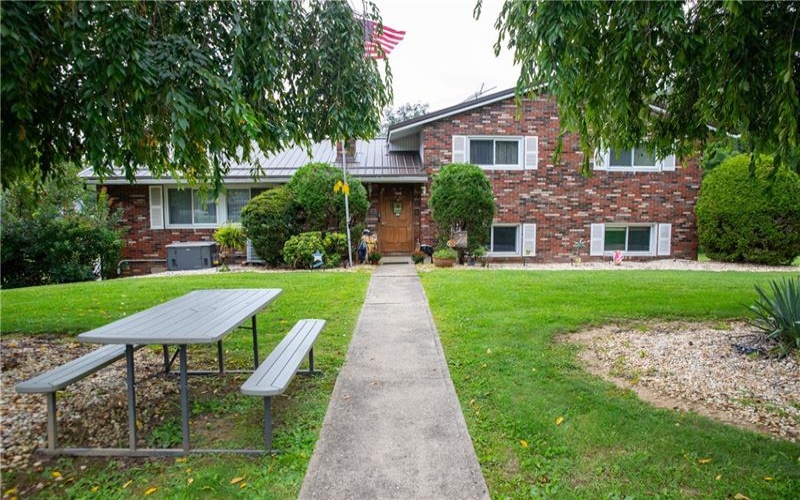 107 Hillman Park Dr, Brownsville, 15417, 3 Bedroom Bedrooms, 9 Room Rooms,3 BathroomBathrooms,Residential,For Sale,Hillman Park Dr,1771983