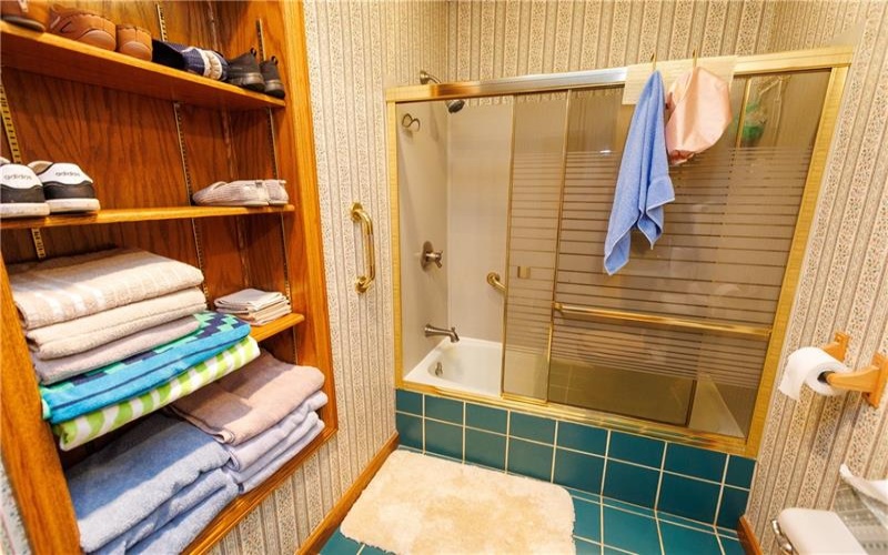 107 Hillman Park Dr, Brownsville, 15417, 3 Bedroom Bedrooms, 9 Room Rooms,3 BathroomBathrooms,Residential,For Sale,Hillman Park Dr,1771983