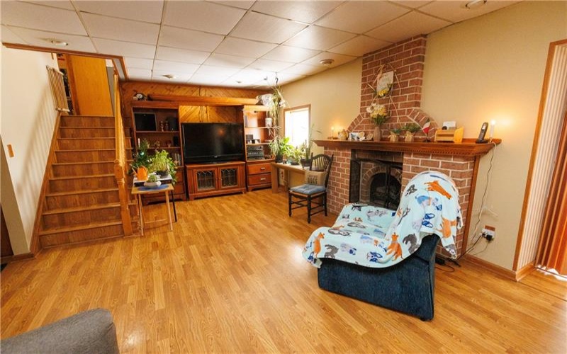 107 Hillman Park Dr, Brownsville, 15417, 3 Bedroom Bedrooms, 9 Room Rooms,3 BathroomBathrooms,Residential,For Sale,Hillman Park Dr,1771983