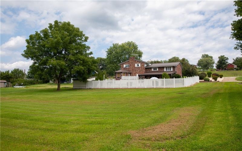 107 Hillman Park Dr, Brownsville, 15417, 3 Bedroom Bedrooms, 9 Room Rooms,3 BathroomBathrooms,Residential,For Sale,Hillman Park Dr,1771983