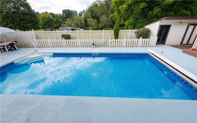 107 Hillman Park Dr, Brownsville, 15417, 3 Bedroom Bedrooms, 9 Room Rooms,3 BathroomBathrooms,Residential,For Sale,Hillman Park Dr,1771983