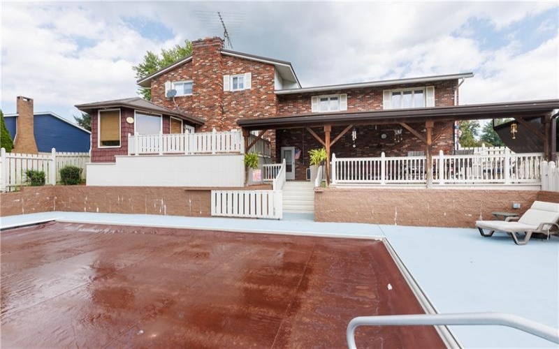 107 Hillman Park Dr, Brownsville, 15417, 3 Bedroom Bedrooms, 9 Room Rooms,3 BathroomBathrooms,Residential,For Sale,Hillman Park Dr,1771983
