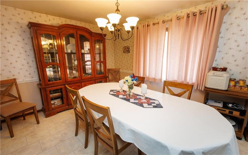 107 Hillman Park Dr, Brownsville, 15417, 3 Bedroom Bedrooms, 9 Room Rooms,3 BathroomBathrooms,Residential,For Sale,Hillman Park Dr,1771983