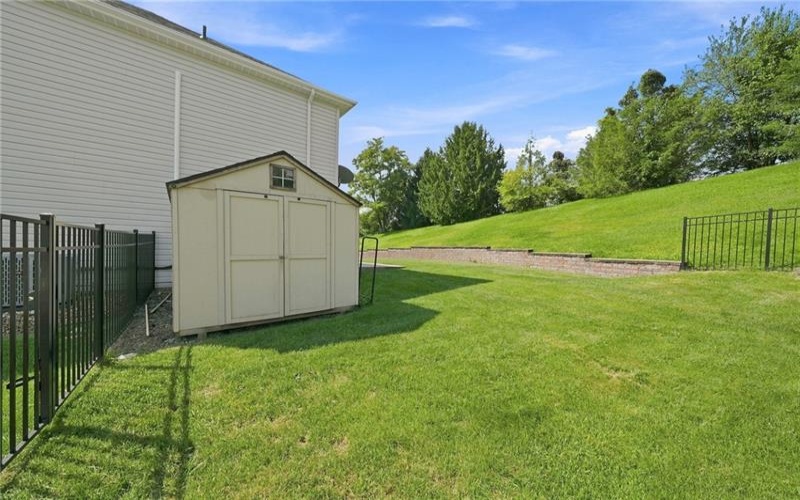 214 Murdock Way, Greensburg, 15601, 4 Bedroom Bedrooms, 11 Room Rooms,2.2 BathroomBathrooms,Residential,For Sale,Murdock Way,1771611