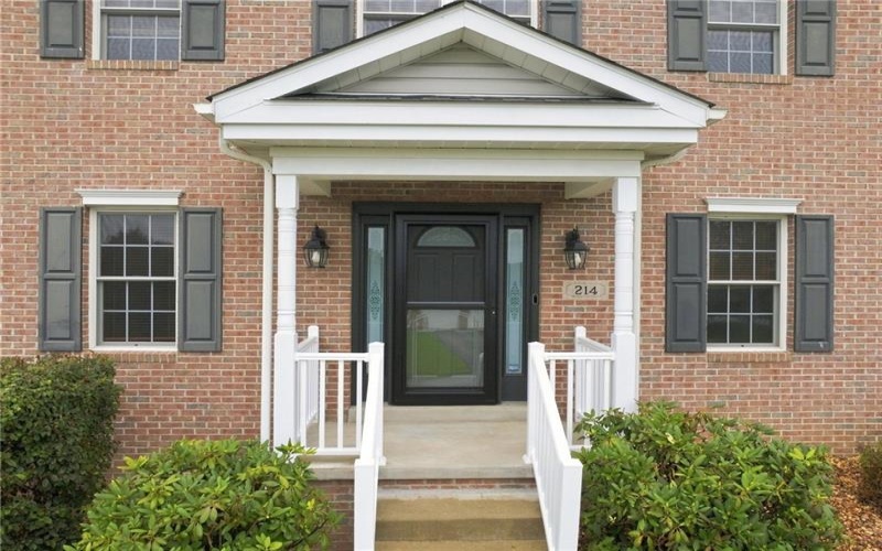 214 Murdock Way, Greensburg, 15601, 4 Bedroom Bedrooms, 11 Room Rooms,2.2 BathroomBathrooms,Residential,For Sale,Murdock Way,1771611