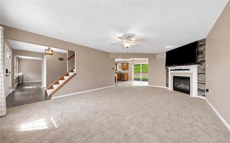214 Murdock Way, Greensburg, 15601, 4 Bedroom Bedrooms, 11 Room Rooms,2.2 BathroomBathrooms,Residential,For Sale,Murdock Way,1771611