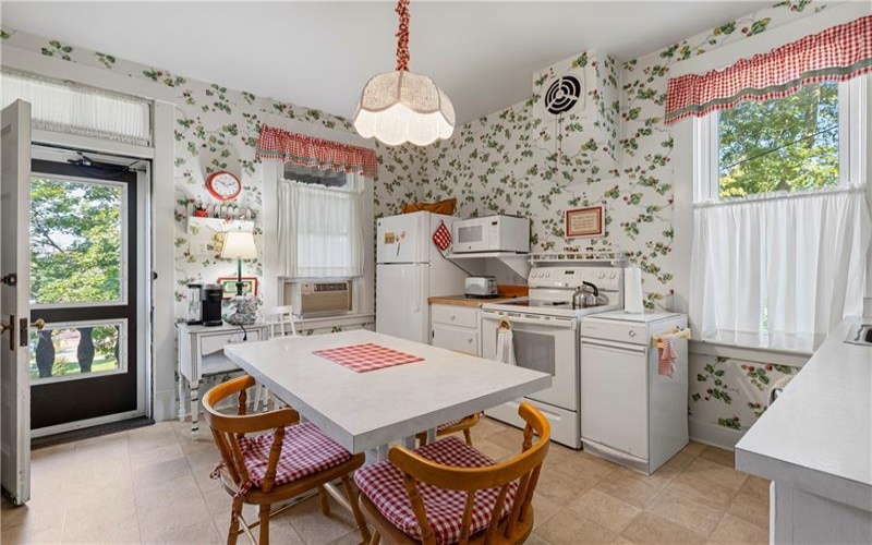 540 Maple Ave, Greensburg, 15601, 5 Bedroom Bedrooms, ,3.1 BathroomBathrooms,Residential,For Sale,Maple Ave,1771634