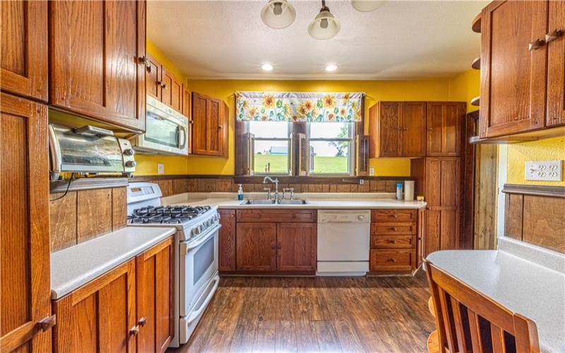 577 Woodside Old Frame Rd, Smithfield, 15478, 3 Bedrooms Bedrooms, ,3 BathroomsBathrooms,Residential,For Sale,Woodside Old Frame Rd,1771874