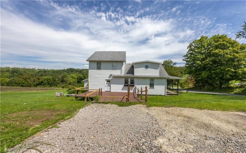 577 Woodside Old Frame Rd, Smithfield, 15478, 3 Bedrooms Bedrooms, ,3 BathroomsBathrooms,Residential,For Sale,Woodside Old Frame Rd,1771874