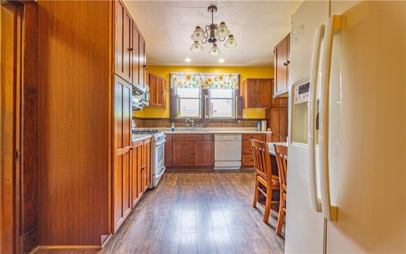 577 Woodside Old Frame Rd, Smithfield, 15478, 3 Bedrooms Bedrooms, ,3 BathroomsBathrooms,Residential,For Sale,Woodside Old Frame Rd,1771874