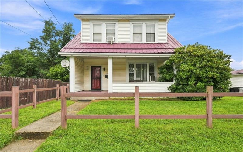 1221 Martin Ave, New Kensington, 15068, 4 Bedrooms Bedrooms, ,2 BathroomsBathrooms,Residential,For Sale,Martin Ave,1770966