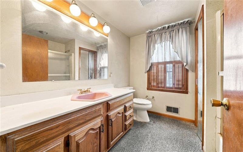 1221 Martin Ave, New Kensington, 15068, 4 Bedrooms Bedrooms, ,2 BathroomsBathrooms,Residential,For Sale,Martin Ave,1770966