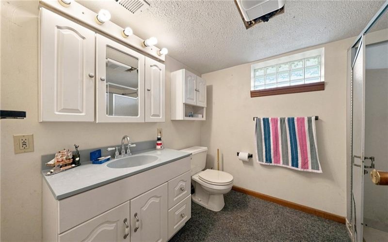 1221 Martin Ave, New Kensington, 15068, 4 Bedrooms Bedrooms, ,2 BathroomsBathrooms,Residential,For Sale,Martin Ave,1770966