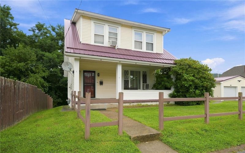 1221 Martin Ave, New Kensington, 15068, 4 Bedrooms Bedrooms, ,2 BathroomsBathrooms,Residential,For Sale,Martin Ave,1770966
