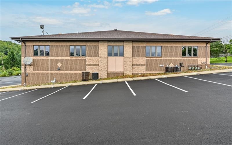 660 Pellis Rd, Greensburg, 15601, ,Commercial-industrial-business,For Sale,Pellis Rd,1770471