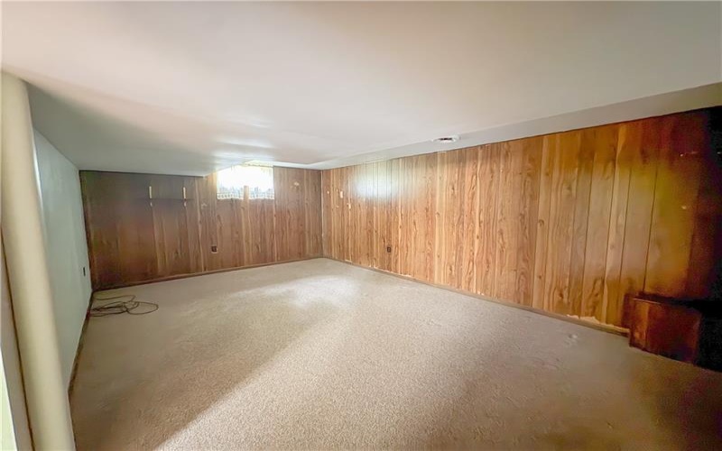 420 Hillview Dr, New Kensington, 15068, 2 Bedroom Bedrooms, 6 Room Rooms,2 BathroomBathrooms,Residential,For Sale,Hillview Dr,1771964