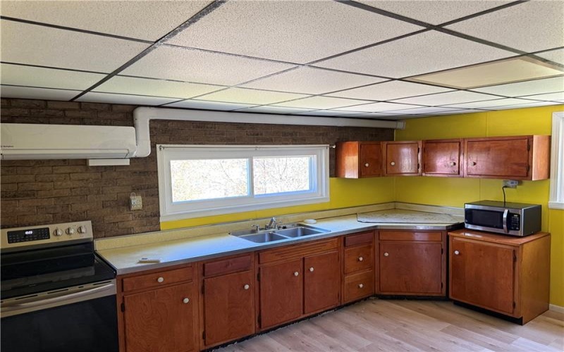 17 E. Franklin Street, Bobtown, 15315, 2 Bedroom Bedrooms, 5 Room Rooms,1 BathroomBathrooms,Residential,For Sale,E. Franklin Street,1772033