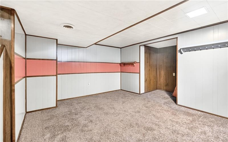 195 LACOCK STREET, Washington, 15301, 3 Bedrooms Bedrooms, 7 Rooms Rooms,1 BathroomBathrooms,Residential,For Sale,LACOCK STREET,1772067