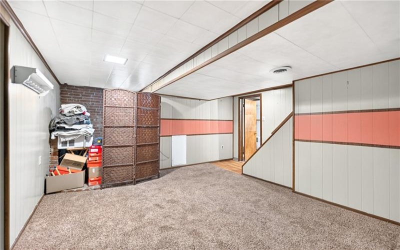 195 LACOCK STREET, Washington, 15301, 3 Bedrooms Bedrooms, 7 Rooms Rooms,1 BathroomBathrooms,Residential,For Sale,LACOCK STREET,1772067