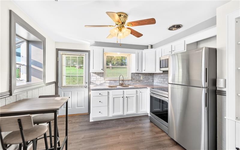 195 LACOCK STREET, Washington, 15301, 3 Bedrooms Bedrooms, 7 Rooms Rooms,1 BathroomBathrooms,Residential,For Sale,LACOCK STREET,1772067