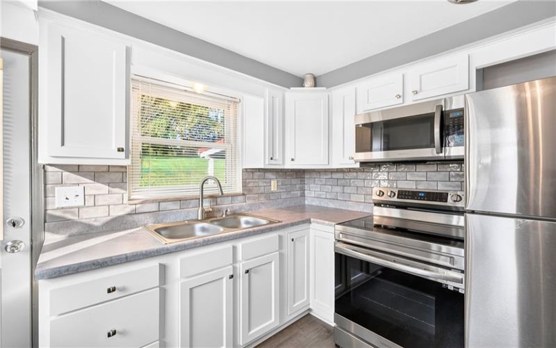 195 LACOCK STREET, Washington, 15301, 3 Bedrooms Bedrooms, 7 Rooms Rooms,1 BathroomBathrooms,Residential,For Sale,LACOCK STREET,1772067