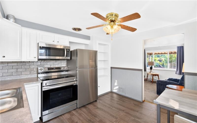 195 LACOCK STREET, Washington, 15301, 3 Bedrooms Bedrooms, 7 Rooms Rooms,1 BathroomBathrooms,Residential,For Sale,LACOCK STREET,1772067