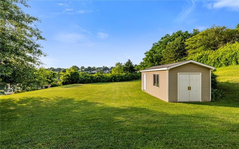 626 Preferred Dr, Washington, 15301, 4 Bedroom Bedrooms, 11 Room Rooms,2.1 BathroomBathrooms,Residential,For Sale,Preferred Dr,1763469