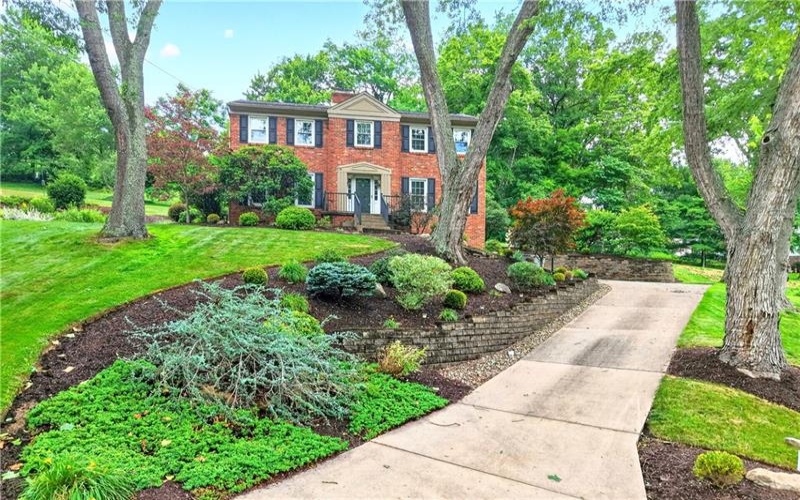 195 Gateshead Dr, Canonsburg, 15317, 4 Bedroom Bedrooms, 11 Room Rooms,2.1 BathroomBathrooms,Residential,For Sale,Gateshead Dr,1760530