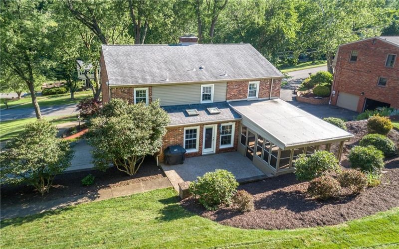 195 Gateshead Dr, Canonsburg, 15317, 4 Bedroom Bedrooms, 11 Room Rooms,2.1 BathroomBathrooms,Residential,For Sale,Gateshead Dr,1760530