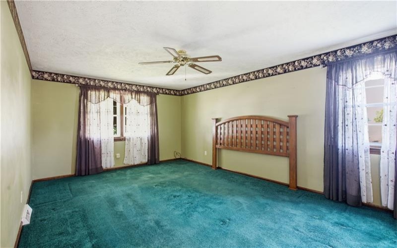3425 Aloha Dr, Lower Burrell, 15068, 4 Bedroom Bedrooms, 8 Room Rooms,2.1 BathroomBathrooms,Residential,For Sale,Aloha Dr,1771535