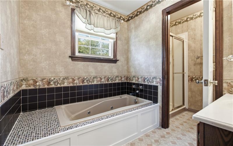 3425 Aloha Dr, Lower Burrell, 15068, 4 Bedroom Bedrooms, 8 Room Rooms,2.1 BathroomBathrooms,Residential,For Sale,Aloha Dr,1771535