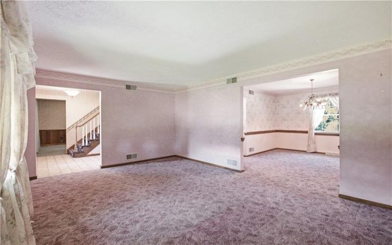 3425 Aloha Dr, Lower Burrell, 15068, 4 Bedroom Bedrooms, 8 Room Rooms,2.1 BathroomBathrooms,Residential,For Sale,Aloha Dr,1771535