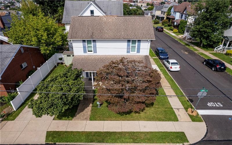 322 TREMONT AVENUE, Greensburg, 15601, 2 Bedroom Bedrooms, 4 Room Rooms,1.1 BathroomBathrooms,Residential,For Sale,TREMONT AVENUE,1772020