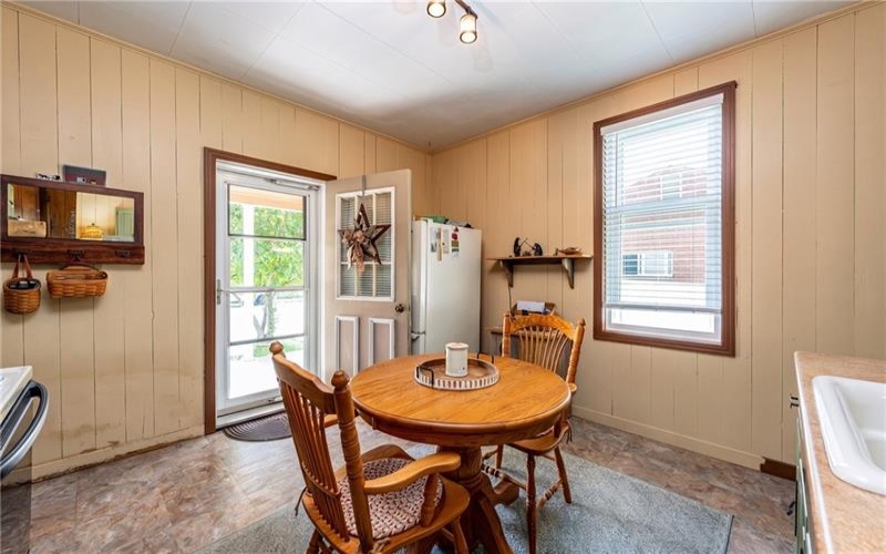 322 TREMONT AVENUE, Greensburg, 15601, 2 Bedroom Bedrooms, 4 Room Rooms,1.1 BathroomBathrooms,Residential,For Sale,TREMONT AVENUE,1772020